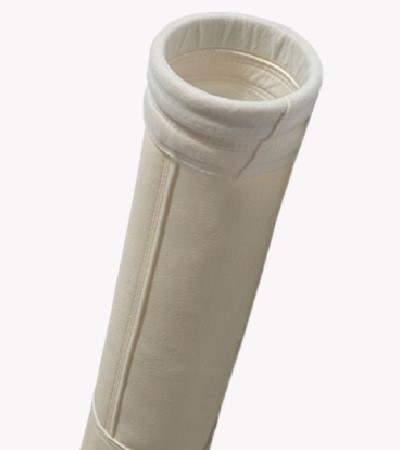 玻璃纖維集塵袋是使用玻璃纖維（Glass Fiber）製成的高性能濾袋。玻璃纖維是一種由細長玻璃絲構成的材料，具有優異的耐高溫性和機械強度，常用於需要高性能過濾的工業應用中。